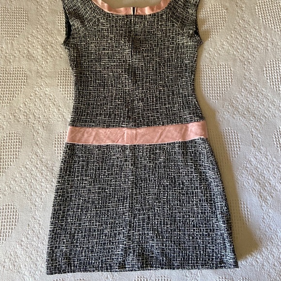 Dress - Picture 11 of 12